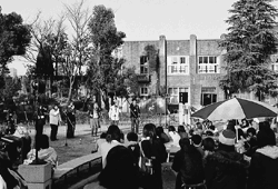 建物や公園と一体となった、市民企画による改修プレイベント「すわパークライブ」