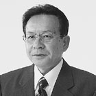 野呂泰治(62)