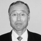 前川忠男(64)