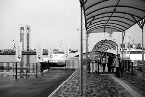 乗降桟橋(四日市浜園旅客ターミナル)