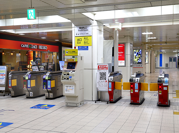 近鉄四日市駅下車→南改札口を出ます